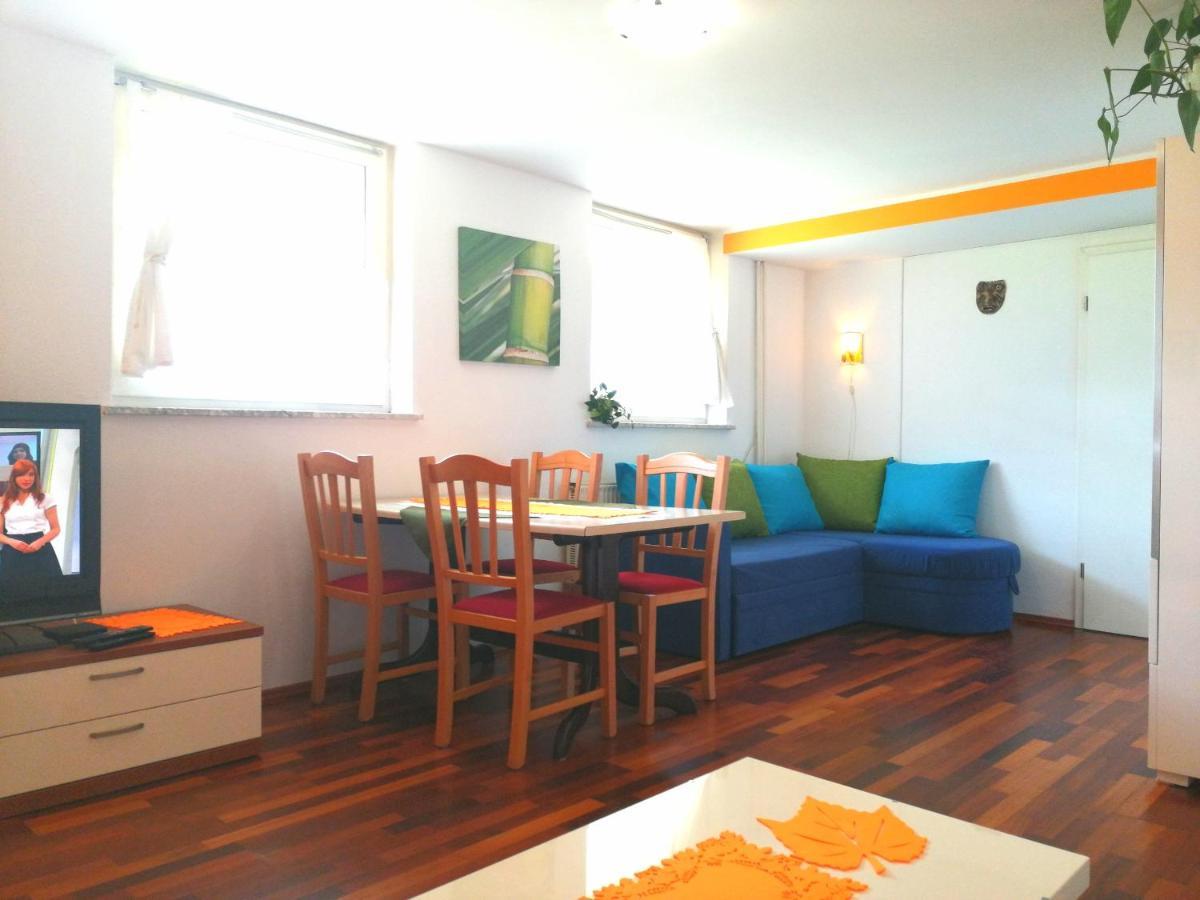 Apartment Mateja House - In Zirovnica Rodine